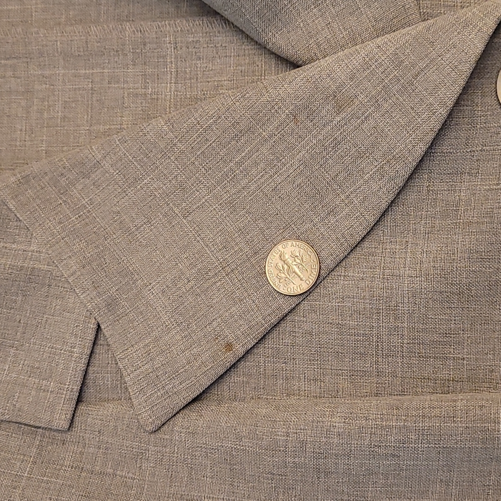 Vintage 1980s Scarlet Pleated Grey Pantsuit with Slit and Button Details - Picture 14 of 16
